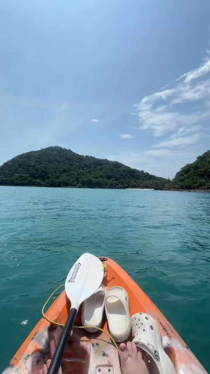 ติดเกาะ🏝️🥥✨