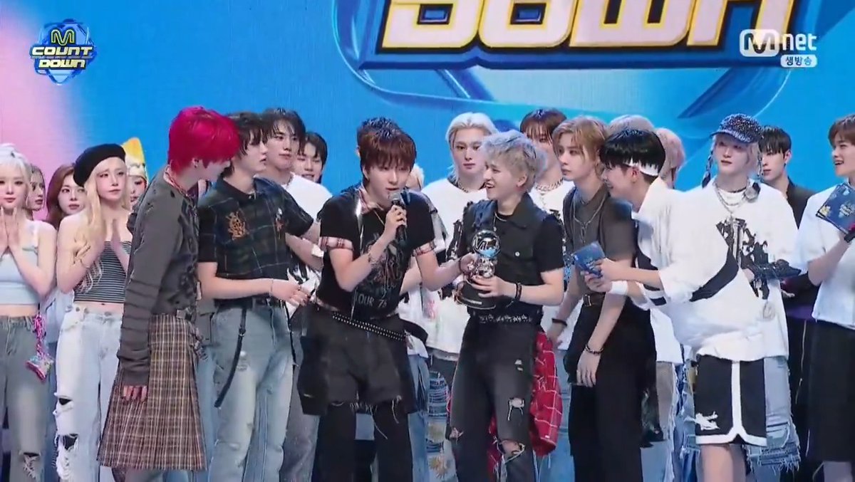 🏆 Congratulations to BOYNEXTDOOR (BOYNEXTDOOR_twt) for winning first place on M Countdown with “I Feel Good”! 🥳 #BOYNEXTDOOR10thWin #IFeelGood1stWin #I_Feel_Good1stWin #BOYNEXTDOOR #보이넥스트도어 #BND (250522)