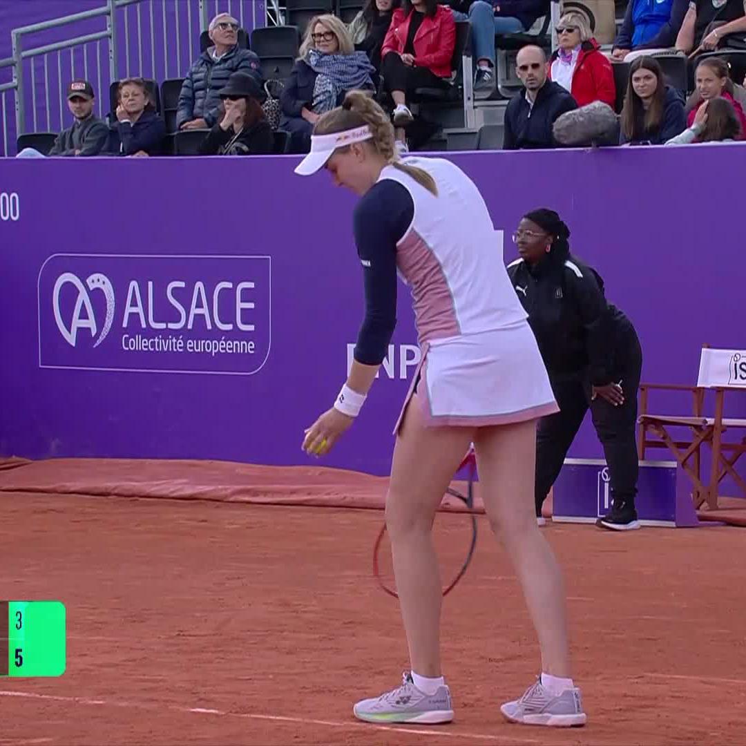 smooth sailing into the semifinals 😊 Rybakina gets past Linette 7-5, 6-3 to reach the last 4 in Strasbourg! #IS25