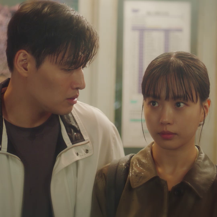 Han Beom-woo suka nonton dr. Tirta juga kh? 🤔