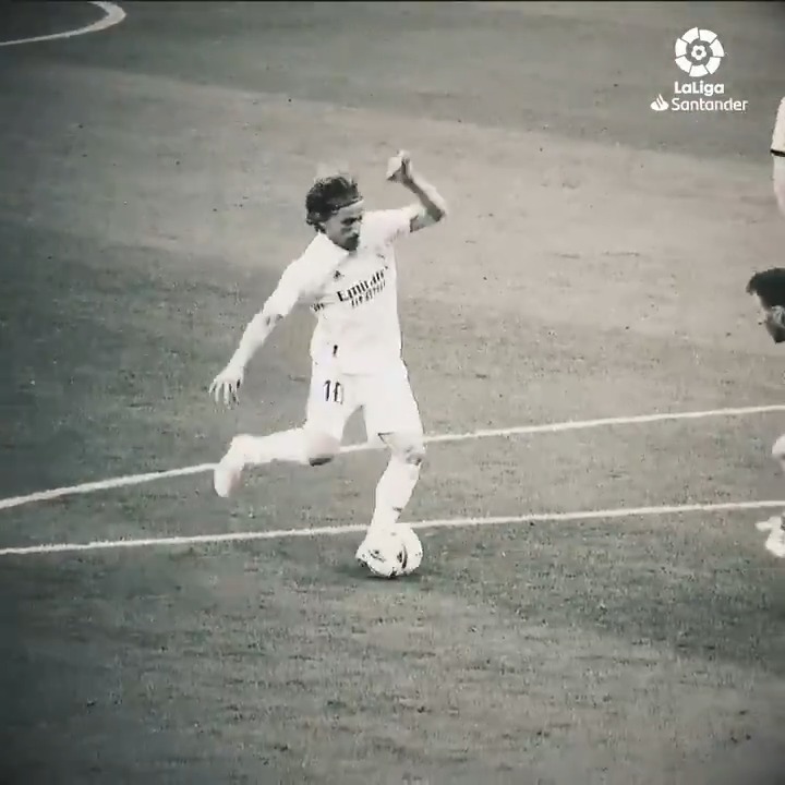 Quand Modric faisait perdre la tête à Neto. 🤯🌪️