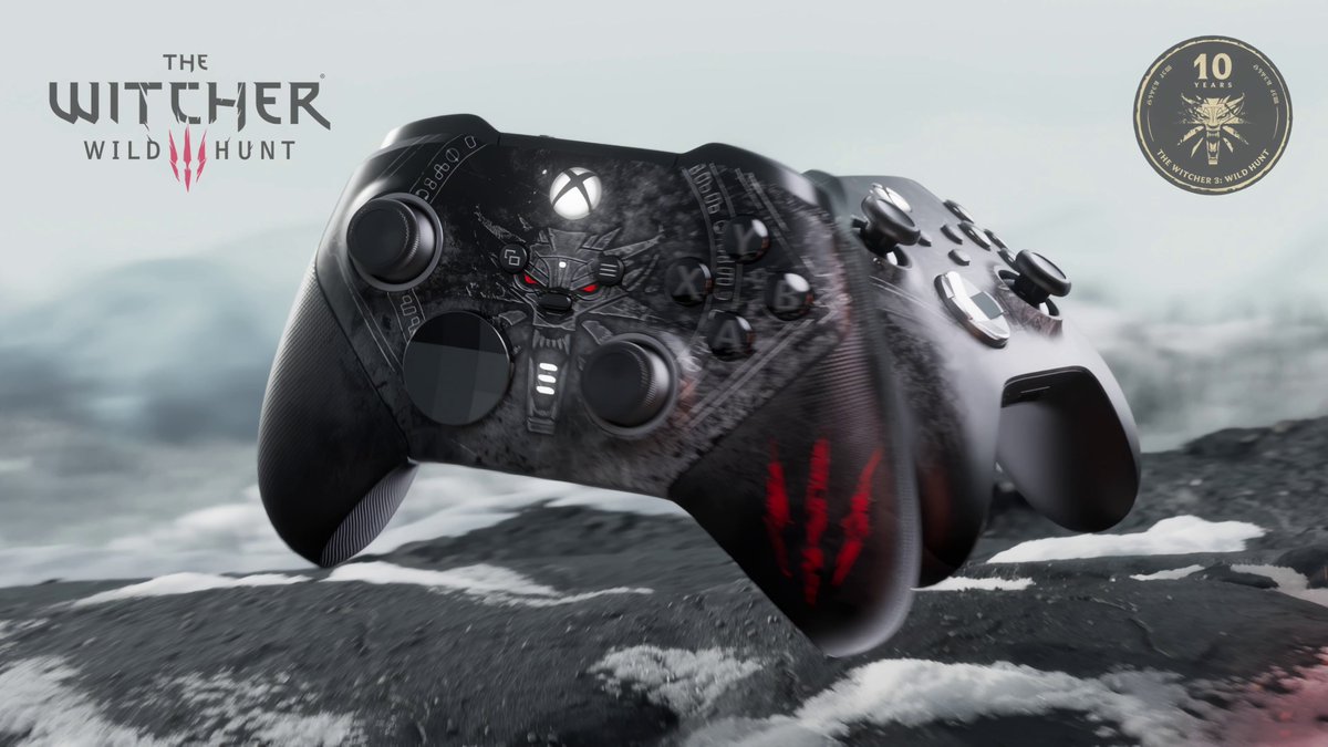 Dix ans de chasse aux monstres, ça mérite un peu de style ⚔️ Ajoutez les manettes Édition Spéciale 10e Anniversaire de The Witcher 3 à votre arsenal.