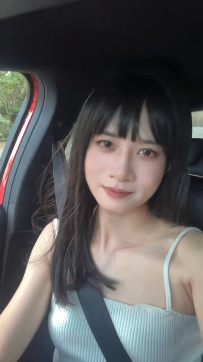 又在摧殘我的頭髮了😂
