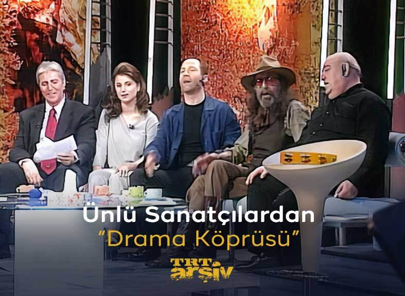 1999 yılında, ünlüler geçidini izliyoruz. Onlar söylüyor, biz dinliyoruz: “Drama Köprüsü” 🎵 #TRTArşiv