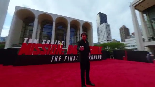 This is how you enter a mission in style. Tom Cruise #MissionImpossible