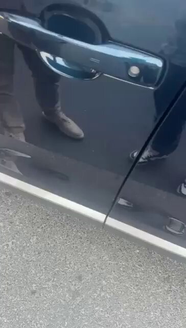 İş insanı İnan Kıraç, kimliği belirsiz kişiler tarafından Koç Hastanesi'nden kaçırıldı. Vasi heyeti müdahale etmeye çalıştı. Polis geniş çaplı arama başlattı. #inankıraç