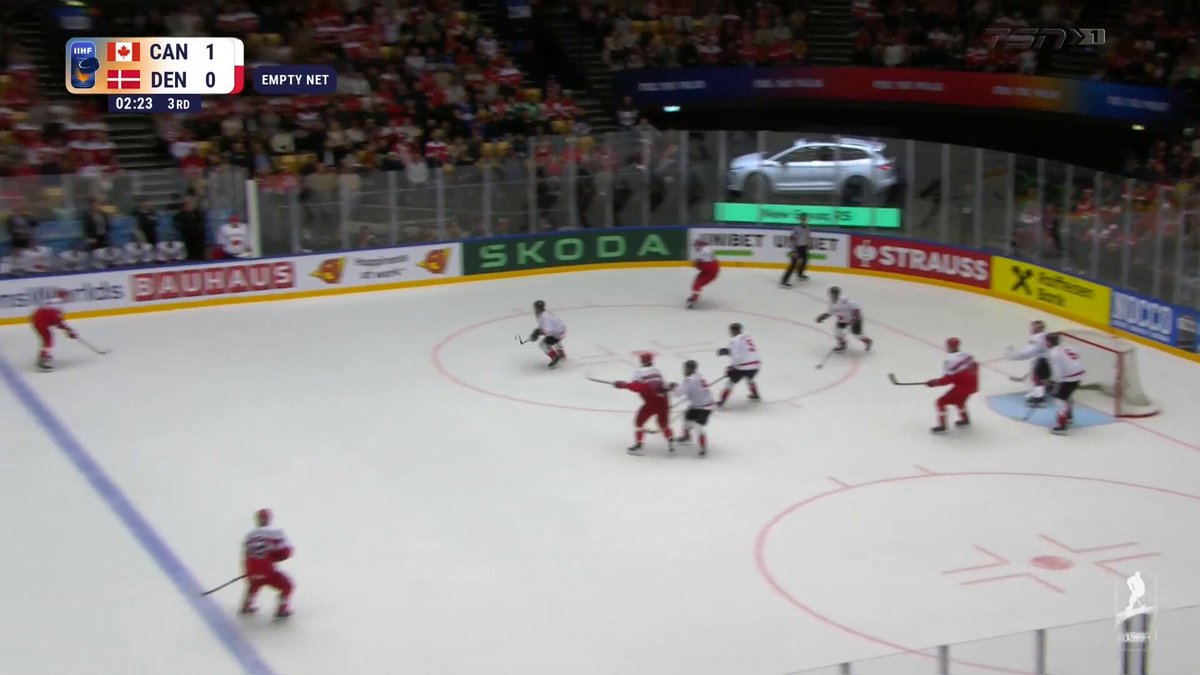 NIKOLAJ EHLERS TIES IT FROM THE POINT! 🔥 #MensWorlds