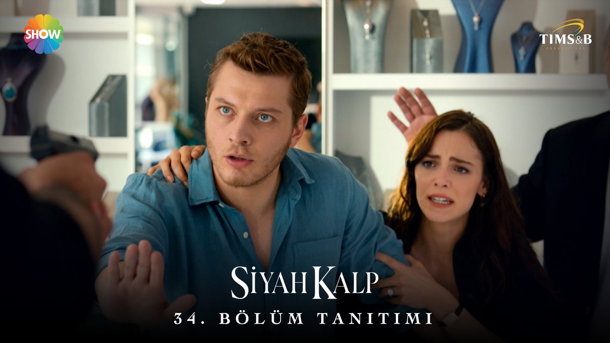 “Karım hamile, onu alıp çıkacağım!” 34.⁠ Bölüm Tanıtımı Sizlerle! 🔥 #SiyahKalp final bölümüyle perşembe 20.00’de Show TV’de. 🖤 @timsandb