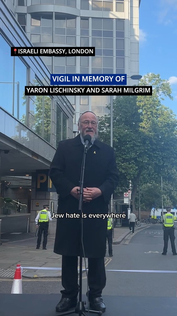 Thank you to everyone who came to join the vigil this evening to remember the lives of Yaron and Sarah. Am Yisrael Chai