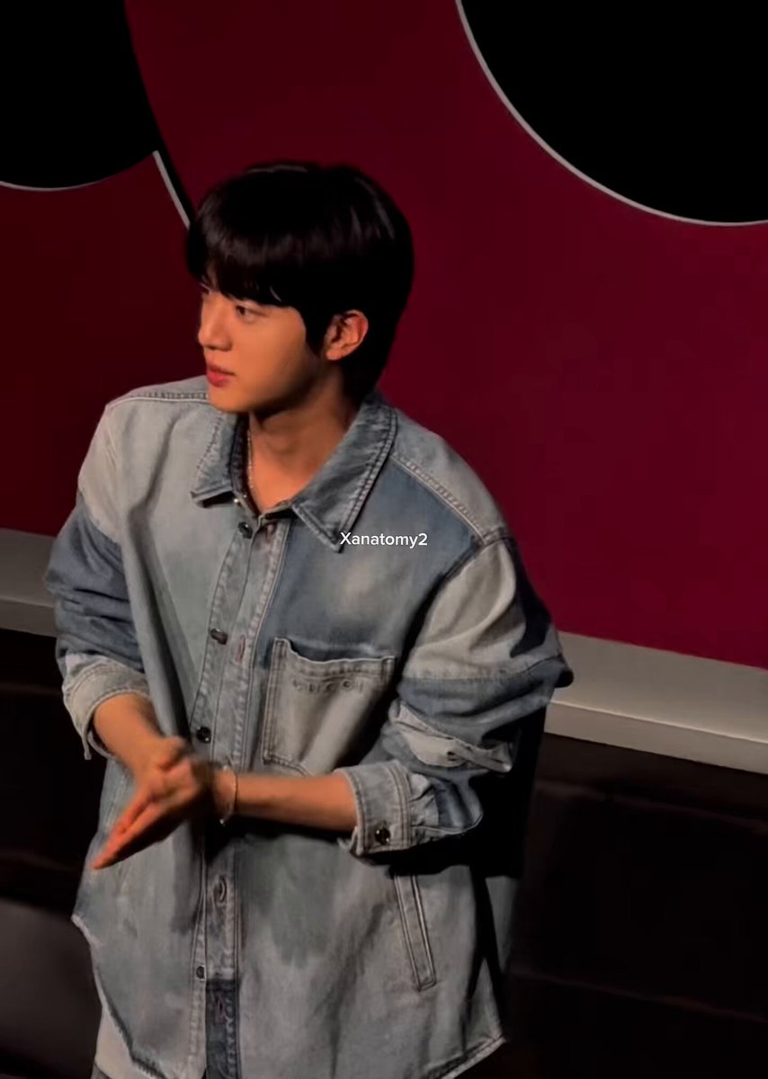 250522 하이석진 하이터치 in 뉴욕 미남공유합니다 제발봐주세요 오늘 𝙅𝙊𝙉𝙉𝘼 잘생김석진 ….🧎🏻