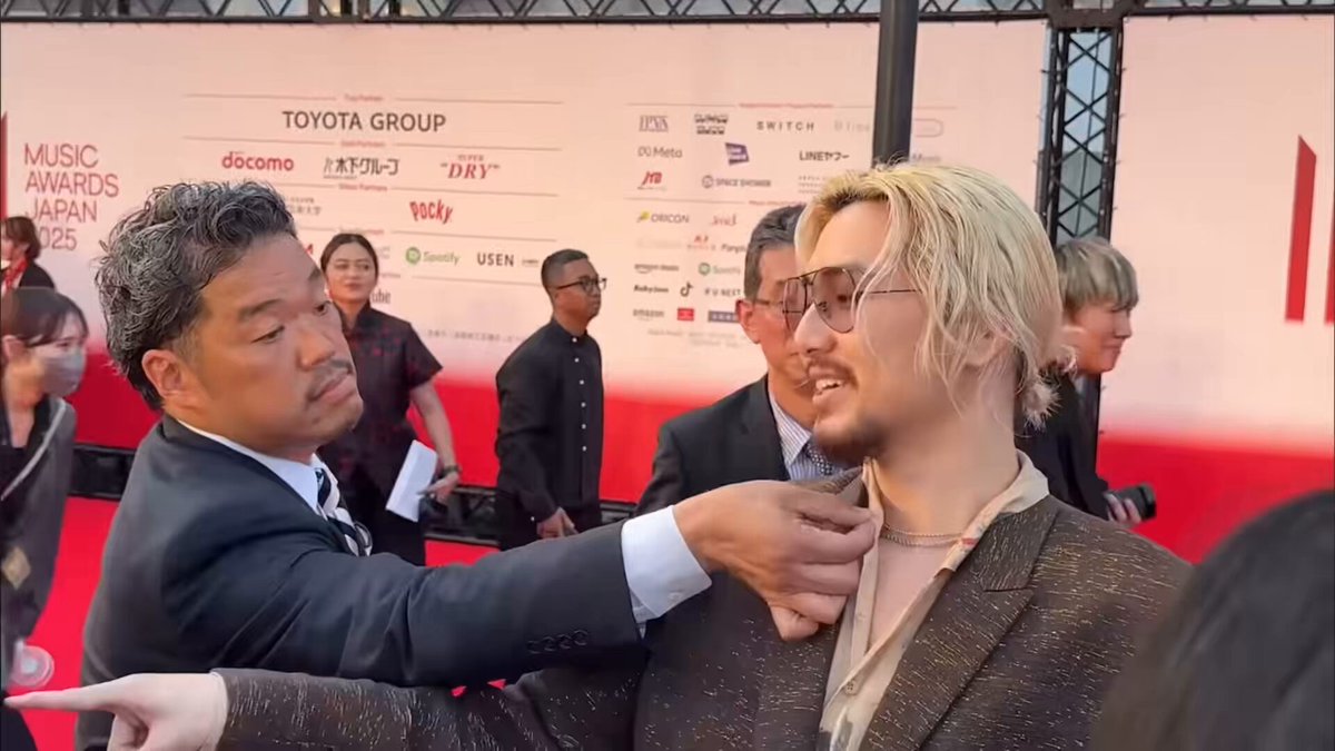 STOP HES SO ADORABLE 😭😭😭 cr. tokuriki channel via youtube