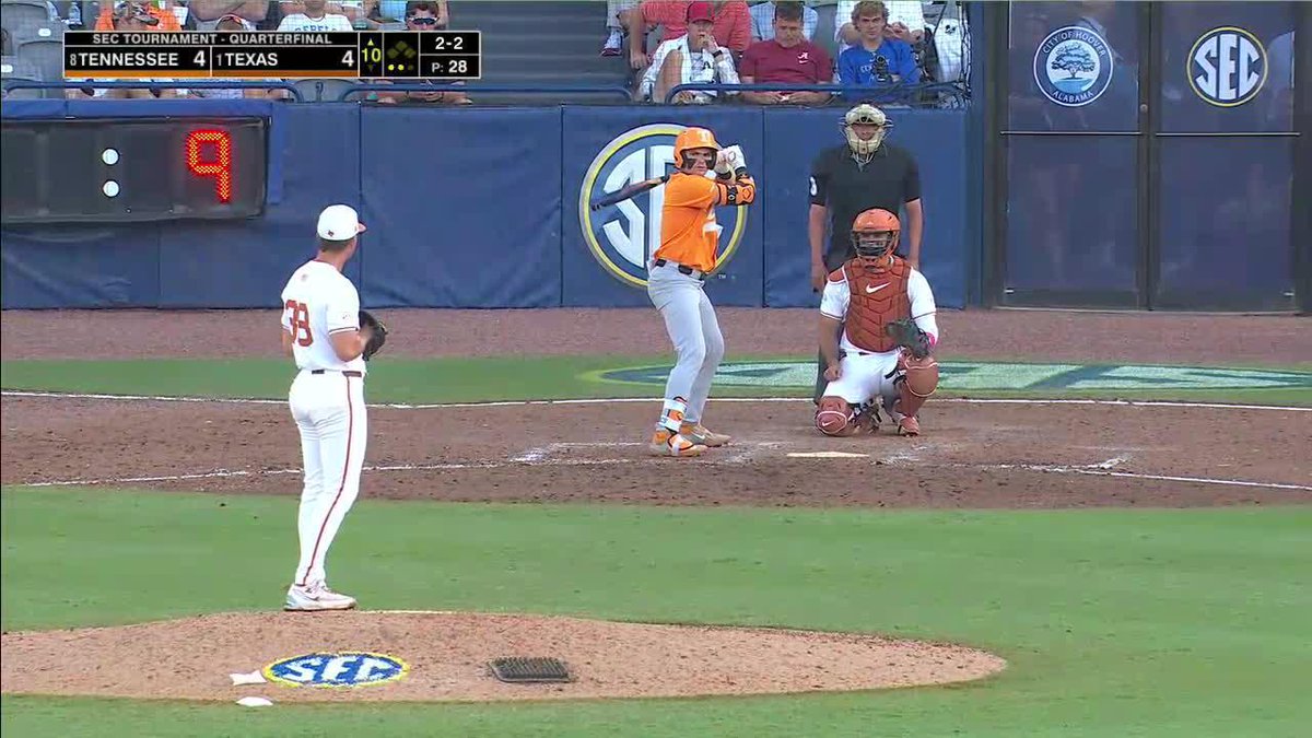 GAVIN GOES YARD AND THE VOLS LEAD!!! 📺 #GBO // #OTH // #BeatTexas