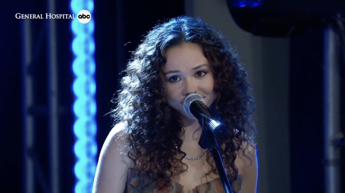WATCH: Our very special guest, YDE, takes to the #NursesBall stage and performs her hit song, "Old Her." Enjoy! 🎶 #GH #GeneralHospital