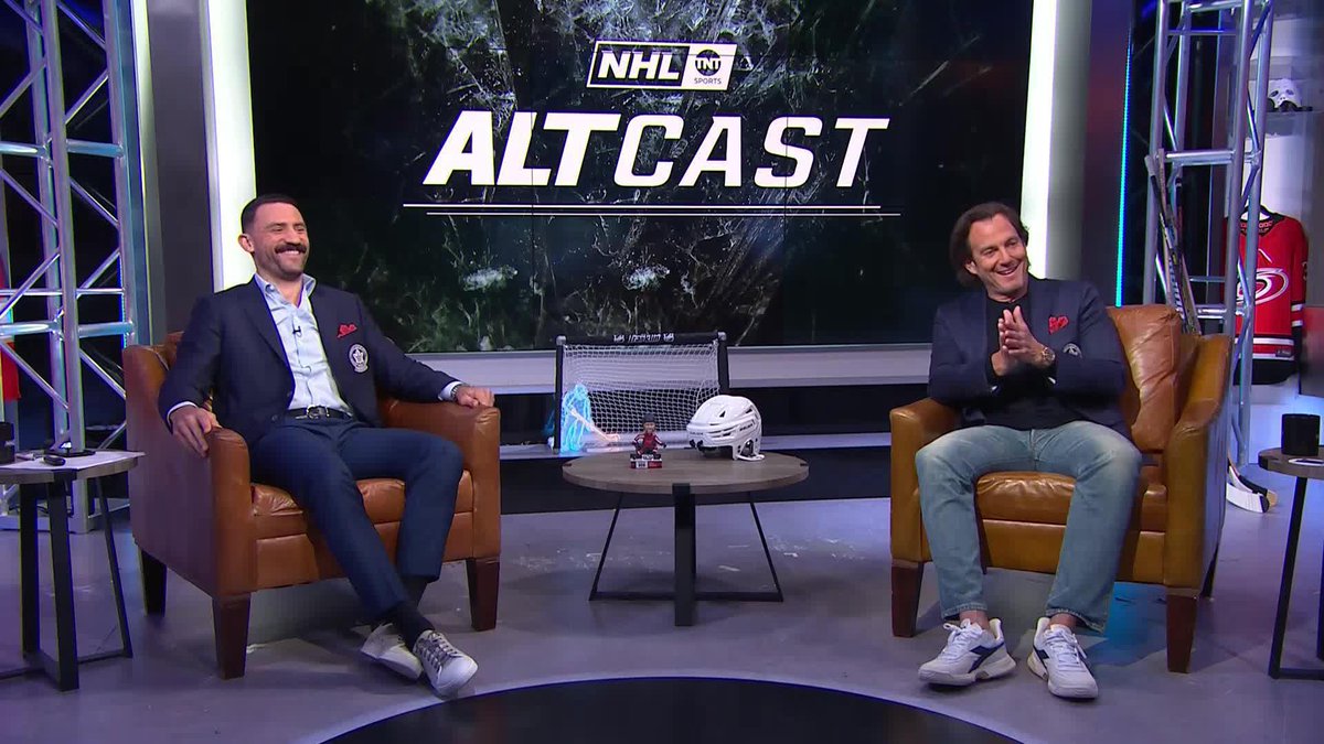 Will Arnett just BODIED Paul Bissonnette We’re going to be in for a good one tonight folks 🍿