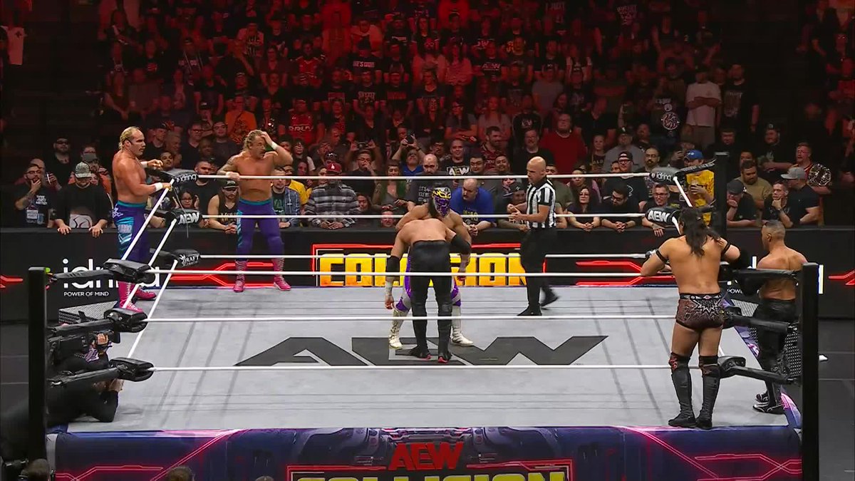Amazing show of strength by @BandidoWrestler, Truth Magnum of The Outrunners and @TurboFloyd_! Watch #AEWCollision on TBS & MAX