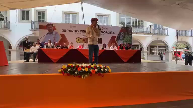 🚨 Noroña se agarra a gritos con habitantes de Ocuilan, Edomex. El cómico en desgracia Gerardo Fernández Noroña se agarró a fritos contra pobladores que le exigieron combatir la tala ilegal de árboles. Al verse acorralado, pidió a pobladores que se pongan “gallitos” contra los taladores de árboles como se le pusieron en su presunta asamblea. Video de El Universal Estado de México