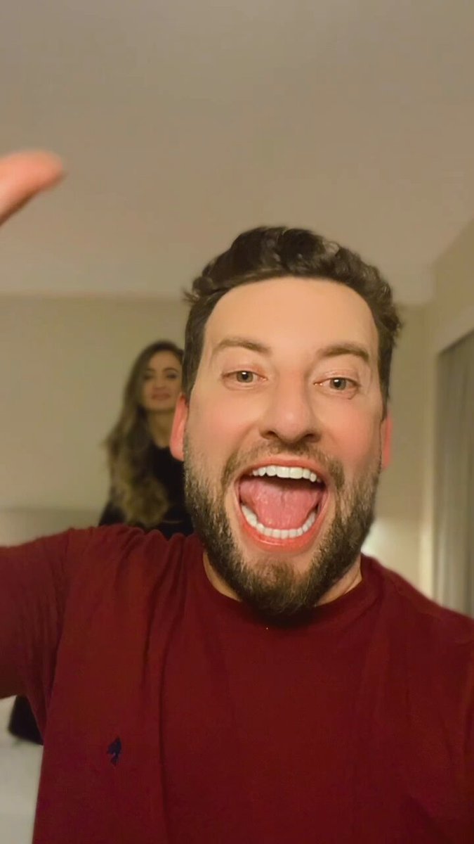React da eliminação do casal BiLu de hoje! Acho que não valeu a pena ser puxa saco da Gretchen. 😂 O que vocês acharam da eliminação de hoje? #EliminaçãoPower #PowerCoupleBrasil
