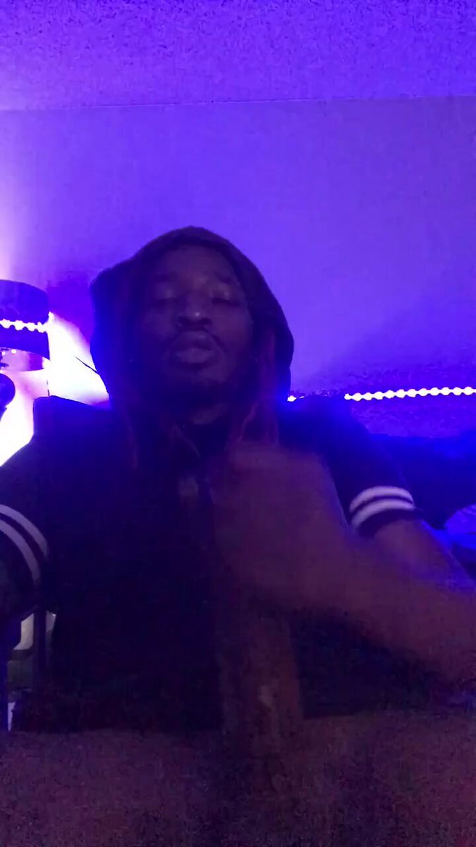 Man sexily bursting big loads of cum💦💦💦
