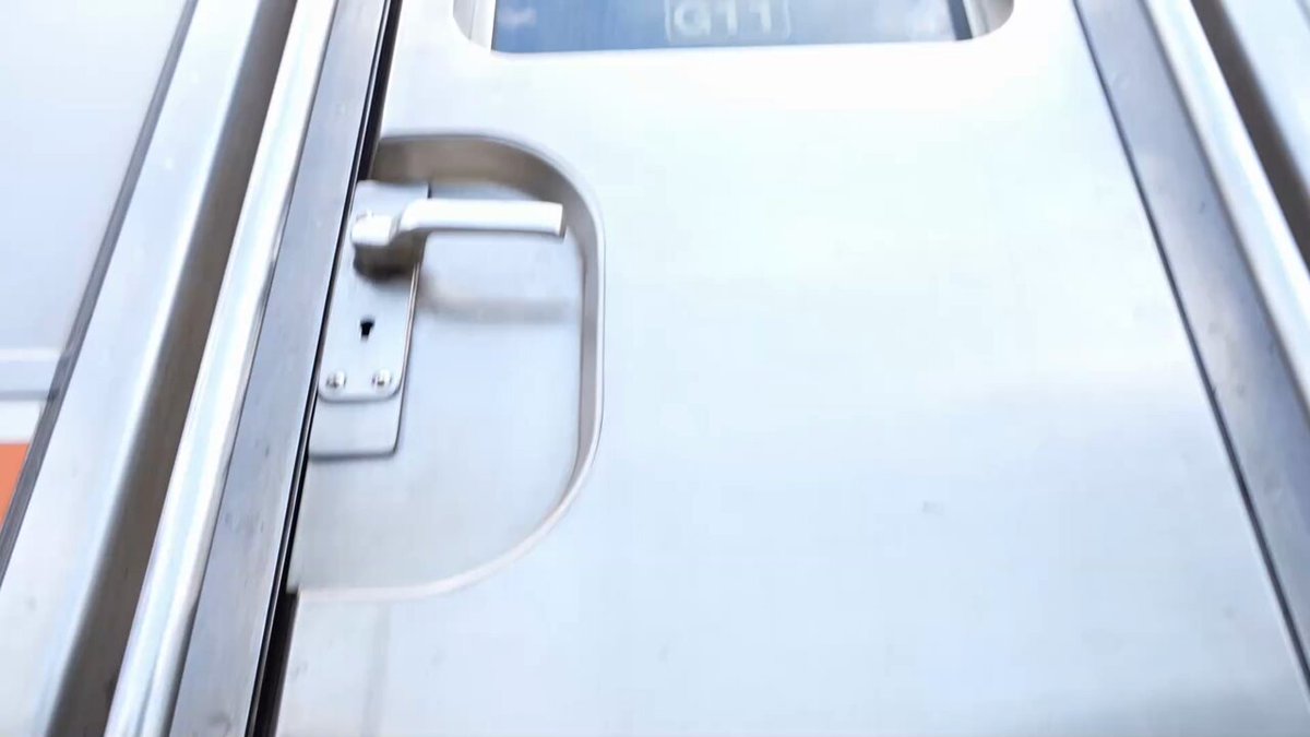 【ありがとう311系 スペシャル動画～出区編～】 311系の出区（点検・入換作業）をイメージしたスペシャル動画を製作しました！ 普段は見る事の出来ない角度から、311系の魅力をギュッと詰め込みました… ぜひご覧ください♪ ※映像はイメージ #ありがとう311系