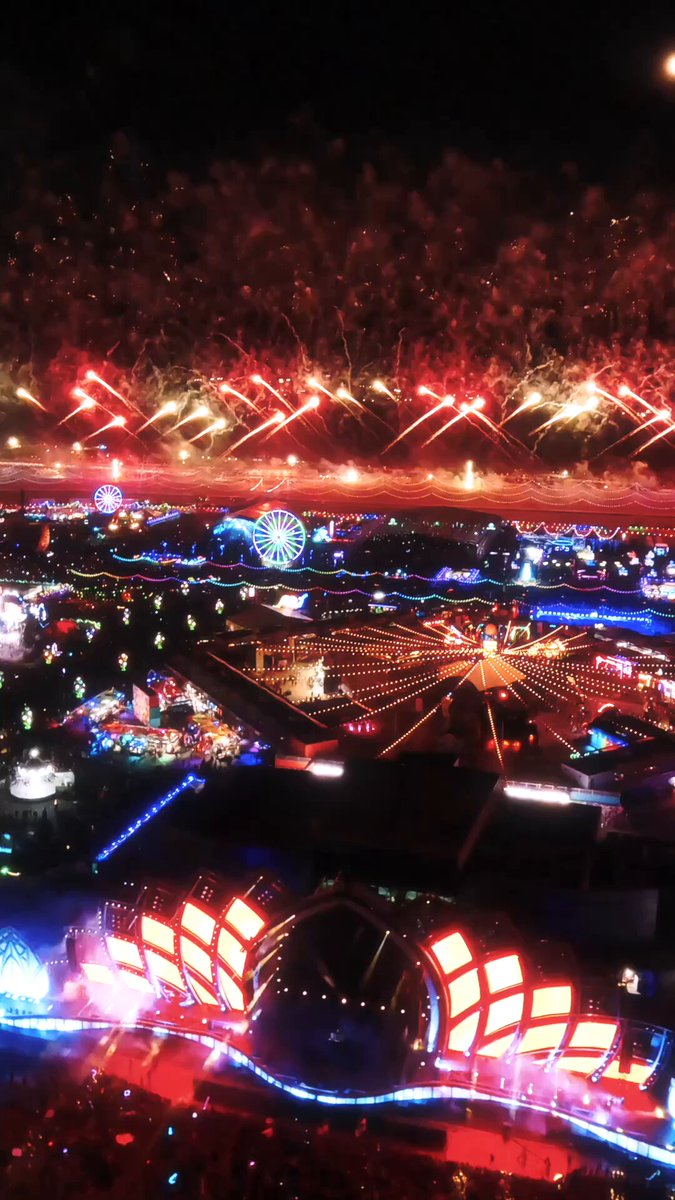 There’s magic in the sky every night, but nothing compares to what happens Under the Electric Sky. 🎆💫 Can’t wait to do it all again at #EDCLV2026 Presale starts TOMORROW at 10am PT! 💥 →
