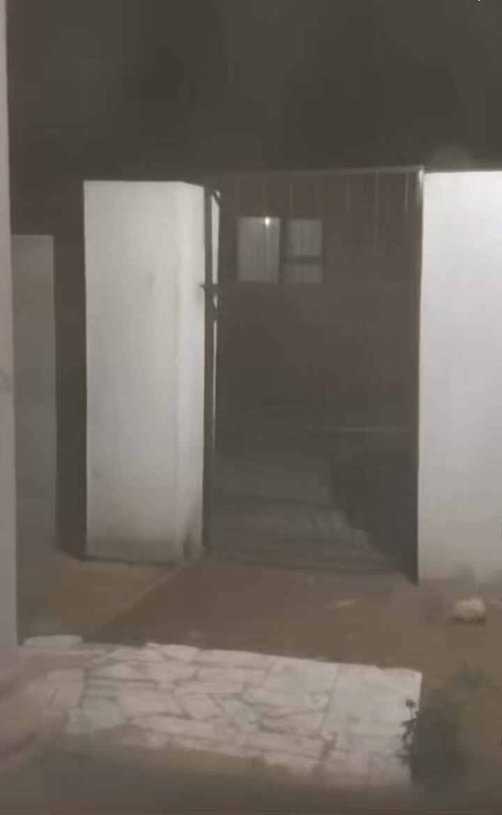 This happened last night. This is not her house, could it be Dementia or Witchcraft? 🤔