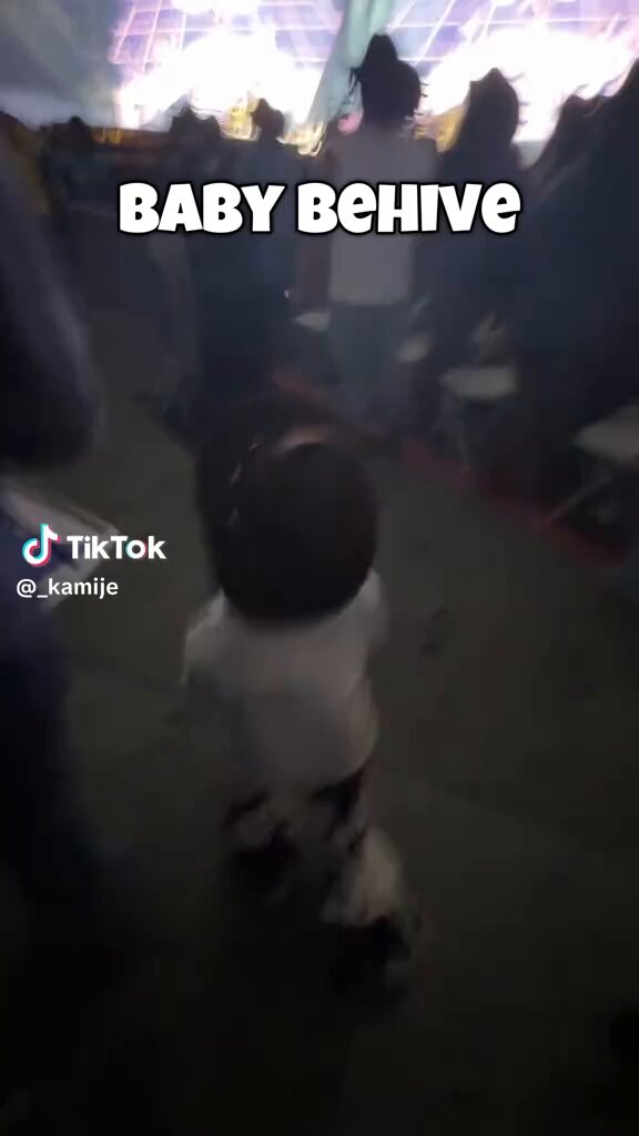 Baby Hive hyped at the COWBOY CARTER TOUR!