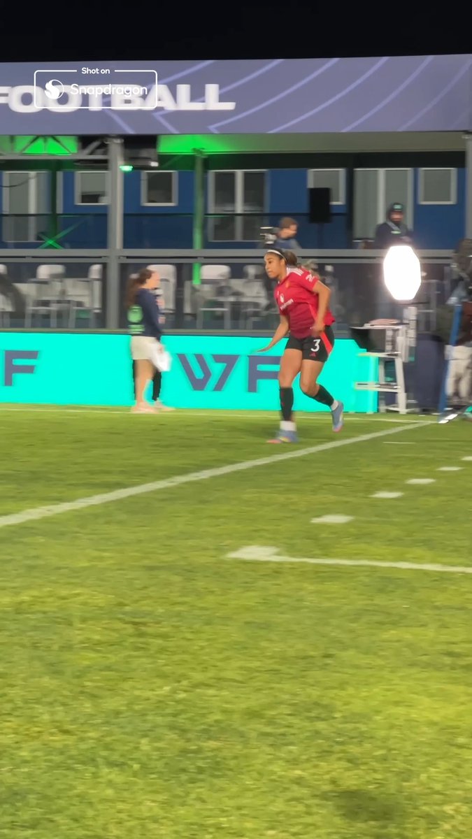 Our most iconic @WorldSevens_ walkout… yet 👀😭 🤳 Snapdragon #MUWomen || #ShotOnSnapdragon