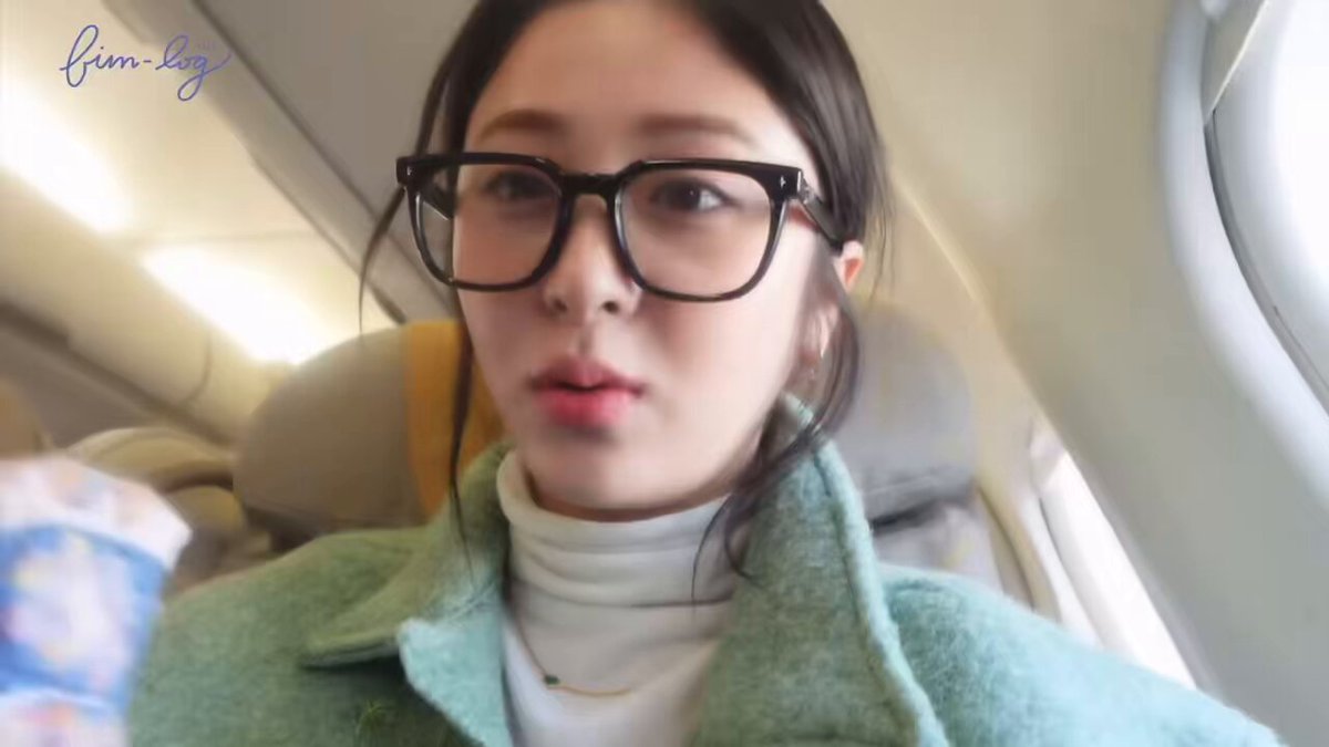 꾸로셰 사장님 자만추함 이와중에 신상 개발중이던거 ㅋㅋㅋㅋㅋㅋㅋㅋㅋㅋㅋㅋㅋ