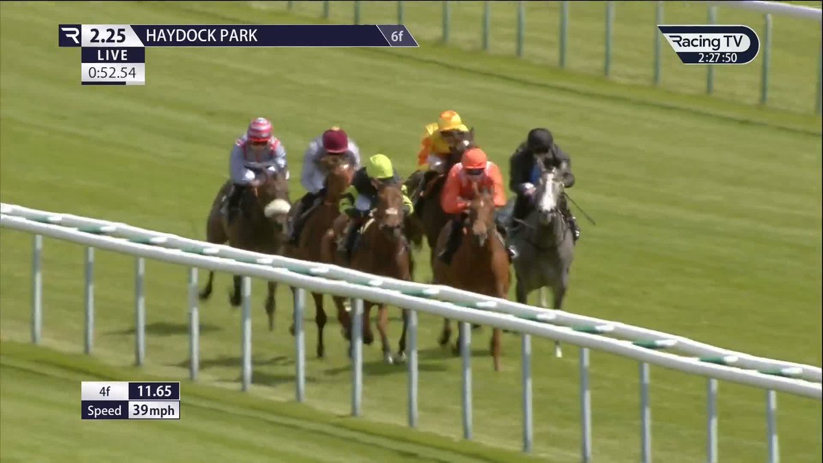 Useful. Very, very useful 👀 HUGO PALMER AT MANOR HOUSE STABLES's 𝐅𝐢𝐭𝐳𝐞𝐥𝐥𝐚 (Too Darn Hot) kicks on from a fine debut at Ascot in the Betfred, supporting Macmillan Cancer Support, British EBF fillies' maiden Haydock Park Races Oisín Murphy is 🔥