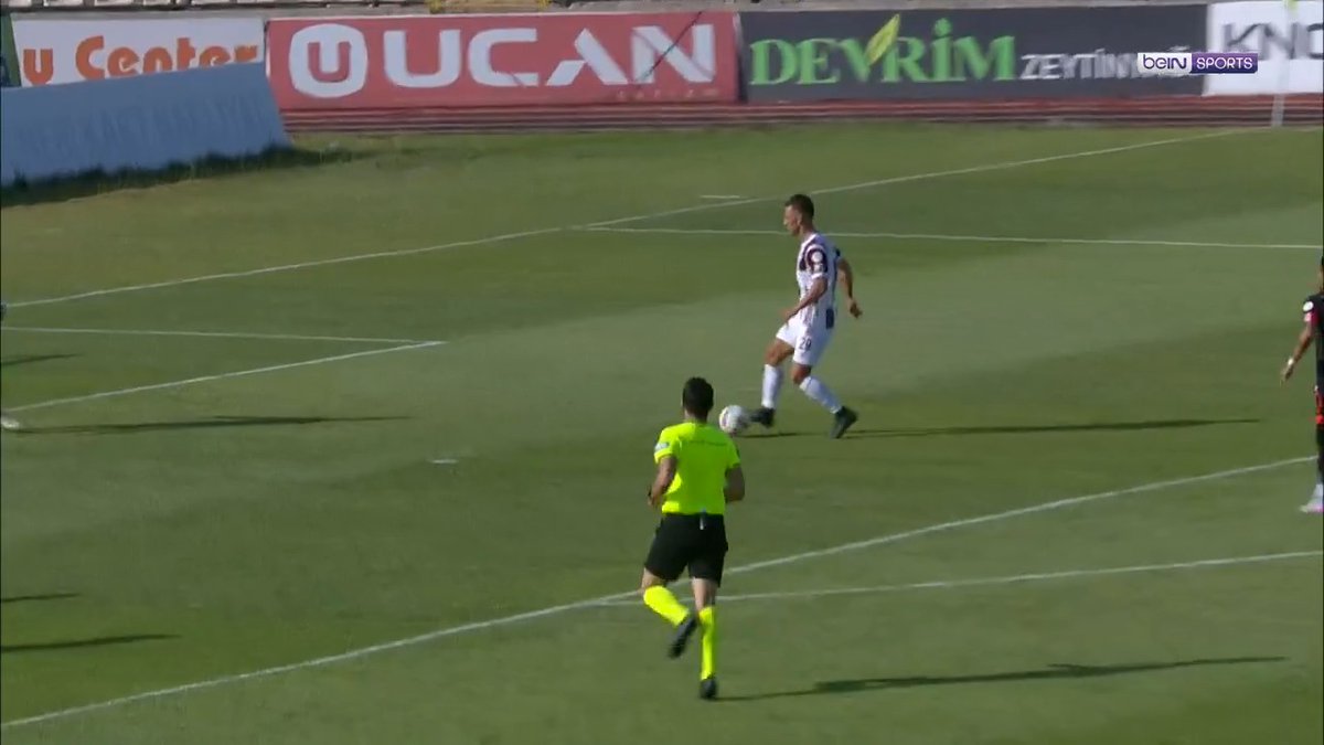 40 yaşındaki Marco Paxiao, bu sezonki 19. golünü atıyor 🔥
