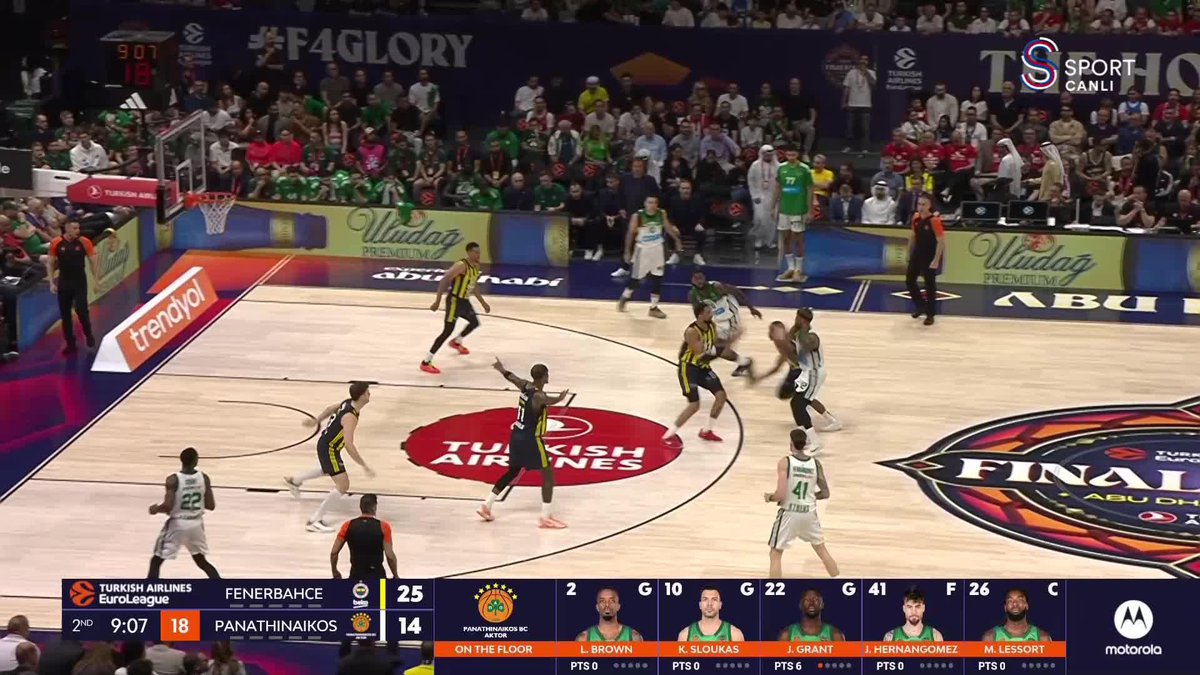 Nigel Hayes-Davis farkı 11'e çıkarıyor! 🟡🔵🔥