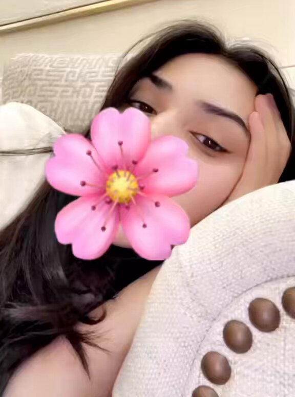 #الخاص_معلق فقدت الحب من يوم علق الخاص 🥲 ليتني معطيته سنابي والا الواتس💔 وتركت الهياط 🌚😂🏃🏻‍♀️