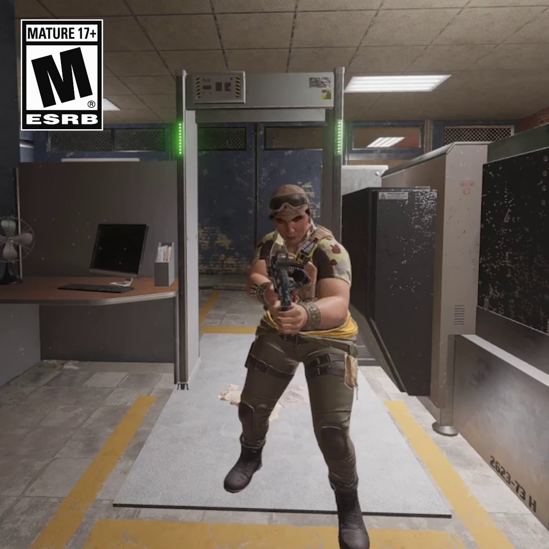 🟠 In Siege X, metal detectors can be used to your advantage. 🔔 They can act as a proximity alarm for defenders, and clever attackers can use them as bait. 💥 A handy EMP will disable the alarm.