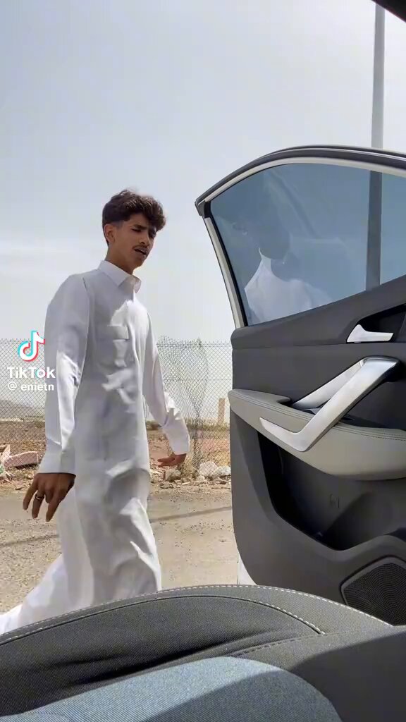 ليتني موجوده وادوس بنزين على غفله واخليه يتوب من حركات 2018🙂