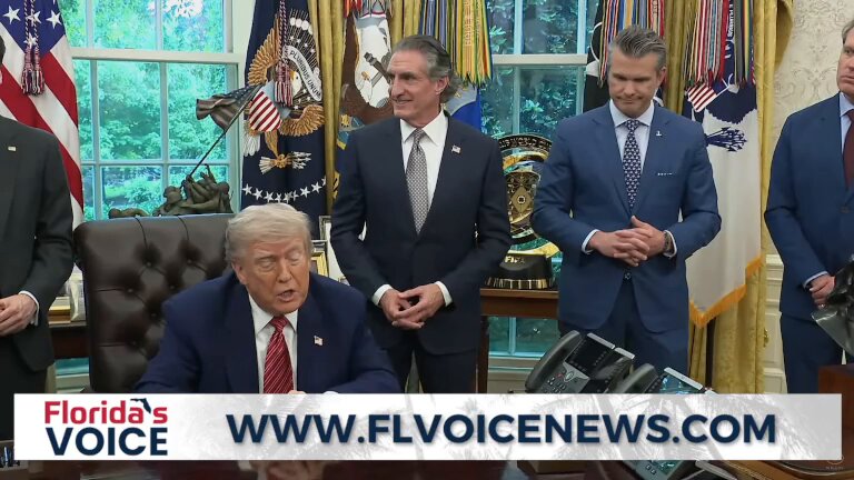 🚨 BREAKING: President Trump is officially signing MAJOR executive orders that will bolster America's nuclear power industry and lessen our reliance on other countries for these technologies. He is now UNLEASHING nuclear industry by cutting back on regulations and permitting restrictions. New reactors incoming. One of these American nuclear moguls says his company is about to be the top energy producer in the WORLD. Part of the reason for higher energy demand is AI. "Nuclear is a 24/7 resource. These datacenters run 24/7... we can't use intermittent resources. We need something always on, 24/7. Nothing does that better than nuclear."