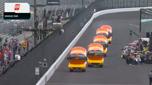 White flag! Things are heating up. #Wienie500