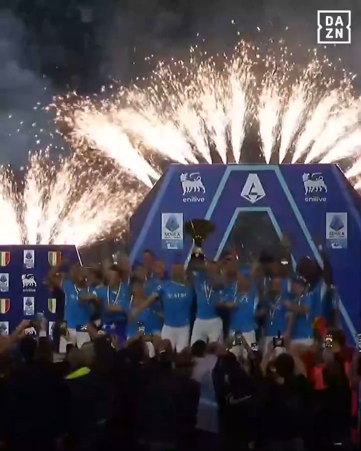 Il Napoli alza il suo QUARTO SCUDETTO 4️⃣🏆🇮🇹 #AG4IN #Napoli #SerieAEnilive #DAZN