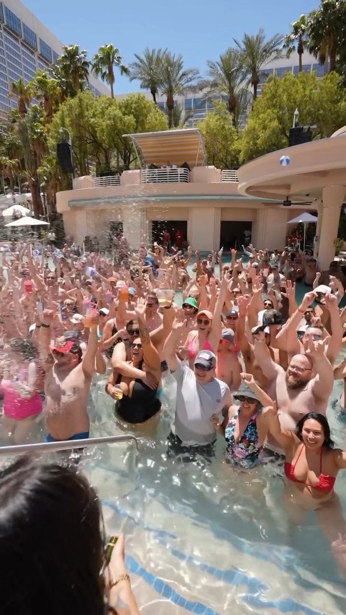 Champagne showers to kick off Memorial Day weekend at the all-new Go Pool. 🍾☀️🦩