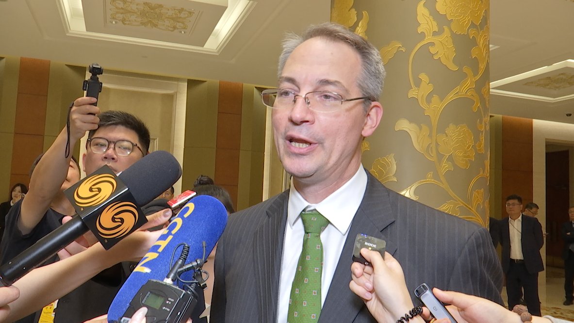 President of American Chamber of Commerce in China: U.S. firms believe in Chinese market