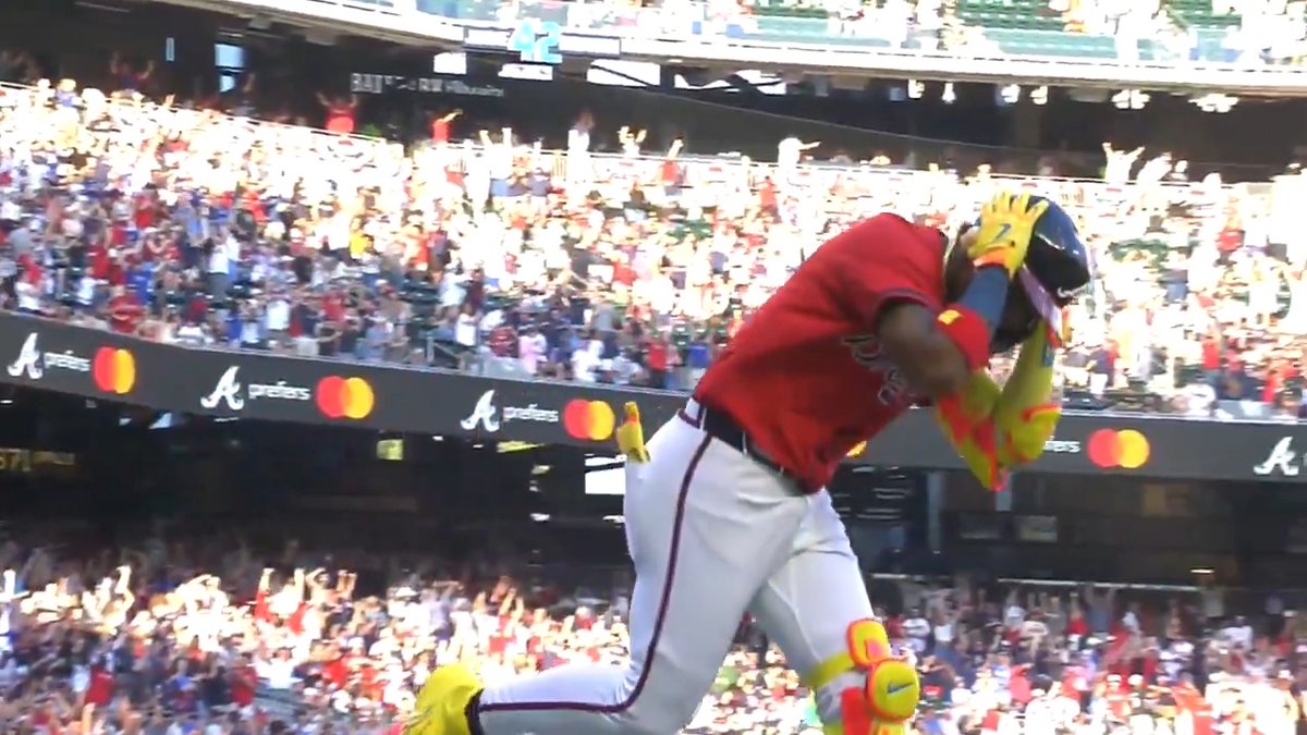ACUÑA HIT THE GRENADE CELLY AFTER HIS HR 🥶