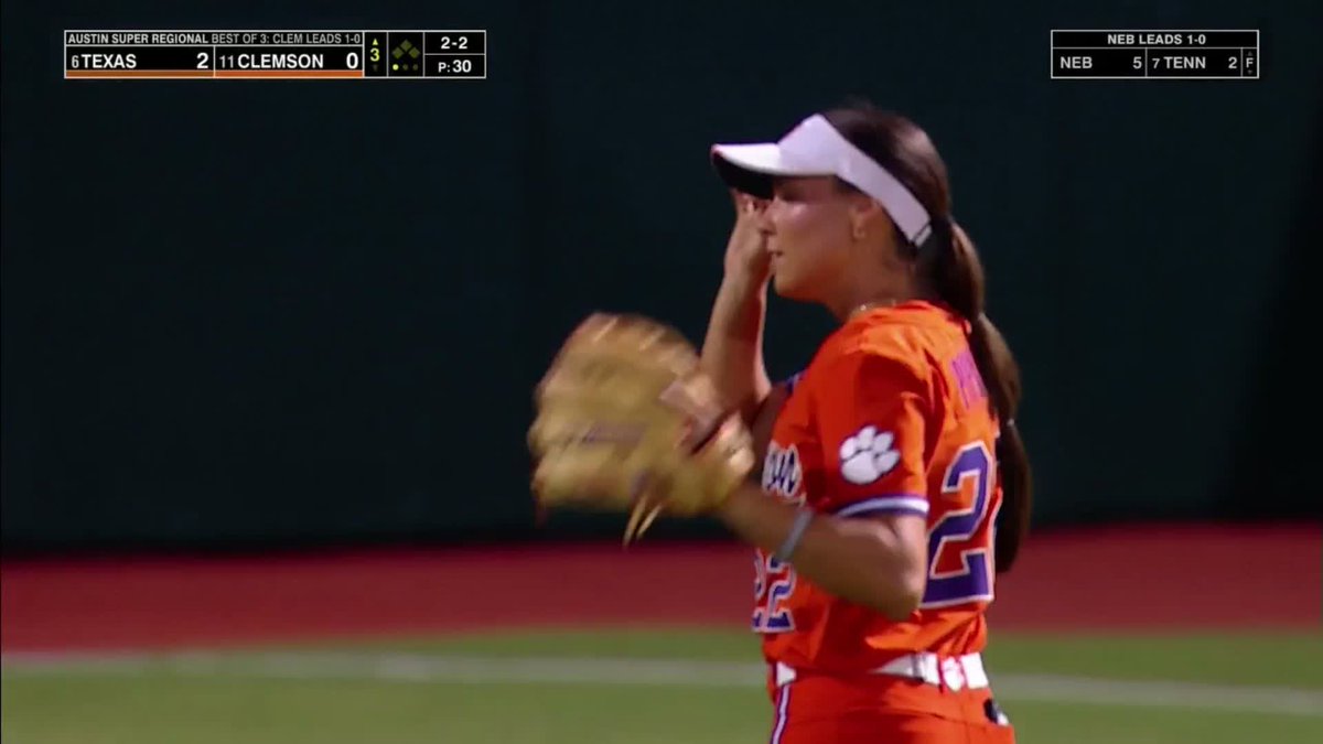 Taylor Pipkins said I GOT IT 🔥 #RoadToWCWS x 🎥 ESPN2 / Clemson Softball 🥎