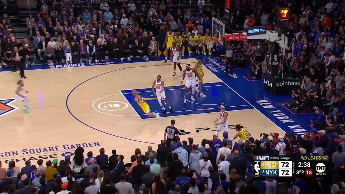 "I'M WET, I'M DIRTY, STUFF ALL OVER THE PLACE!" 😂 Jalen Brunson dove right into the TNT Broadcast table and Kevin Harlan gave the play-by-play 🗣️