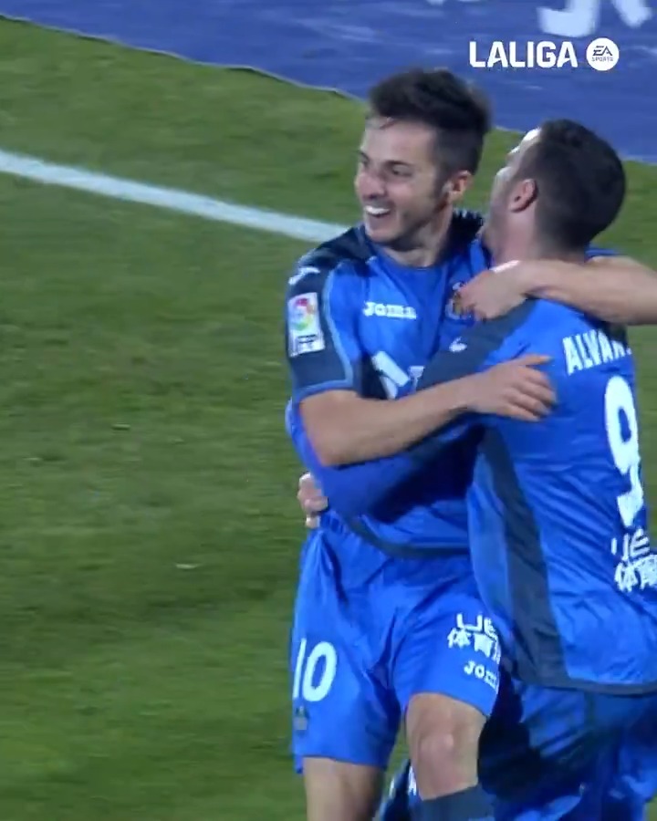 La zurda de Pablo Sarabia Garcia. 🫠🫠🫠 #DesenlaceLALIGA | #GetafeCelta