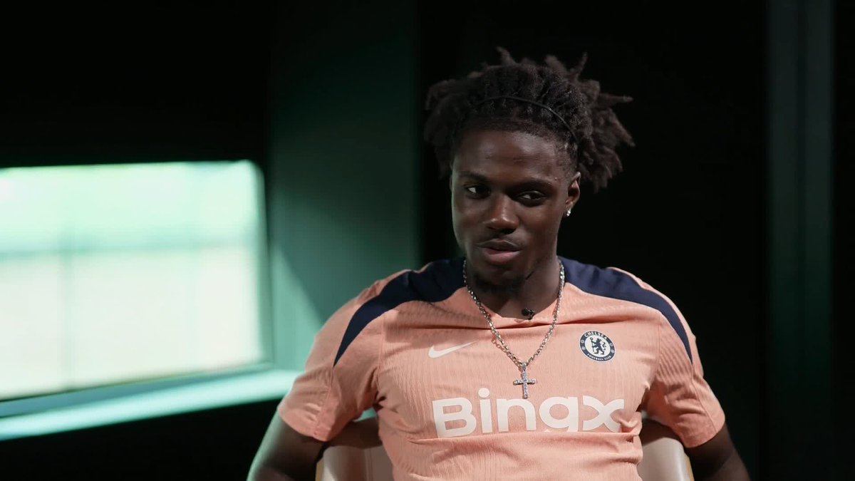 "I got onto him for that!" ๐ค Romรฉo Lavia reacts to Cole Palmer's video saying he's one of the best midfielders he's played with ๐ฑ