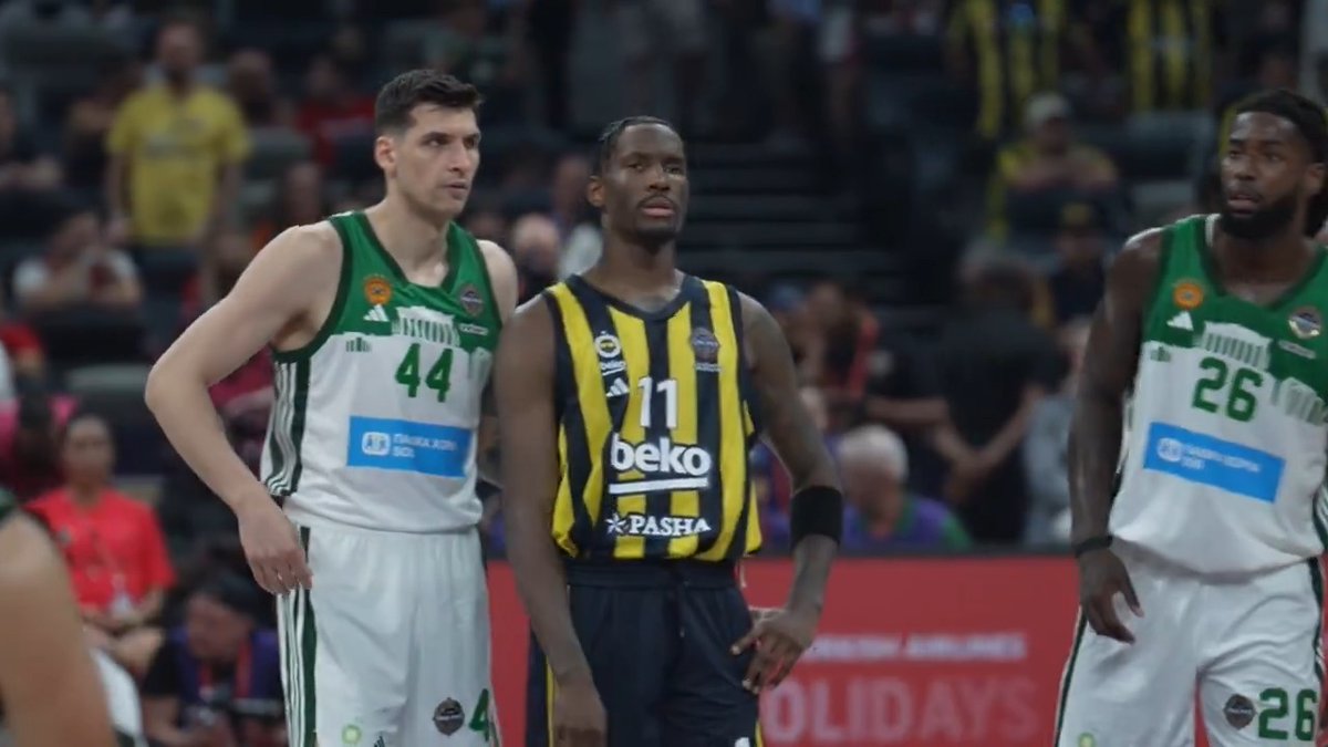 As Fenerbahçe Beko secured a #f4GLORY Championship spot, we got Nigel Hayes-Davis Mic'd UP 🎙️ Hear from the star on court during the SemiFinal 👂