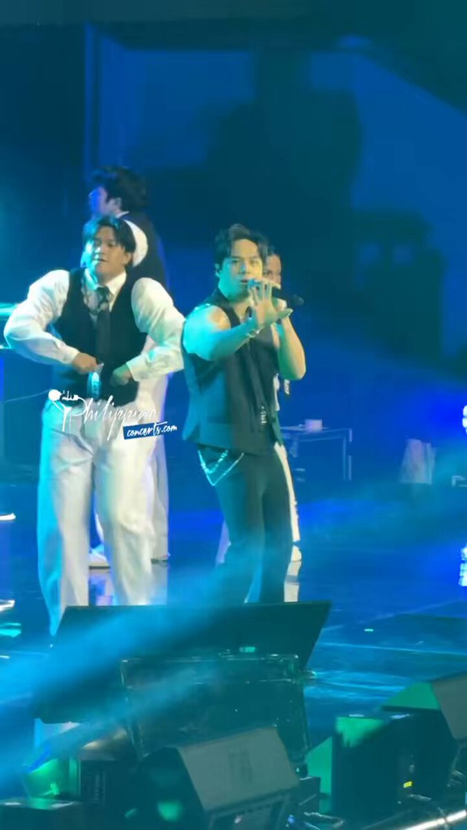Popular Filipino singer, Sam Concepcion, performed Jungkook’s smash global hit “Standing Next to You” at the MOA Arena for South Korean Actor Song JoongKi "I Am" fan meeting.