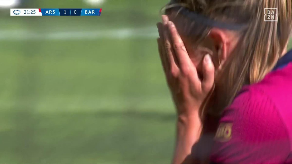 ¡De las lágrimas de Irene Paredes a la celebración! 💪 ¡Así fue su gol en propia anulado por el VAR!