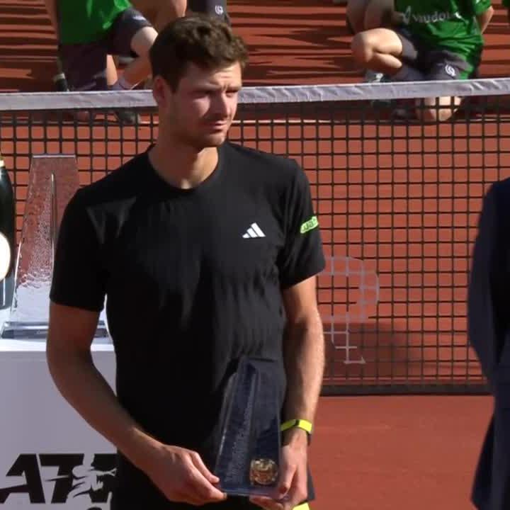 Hubert Hurkacz pogratulował Djokovicowi jego setnej wygranej 👏 "To, jak zachowujesz się na korcie i poza nim jest inspirujące" 🥹 #tenis #ATP