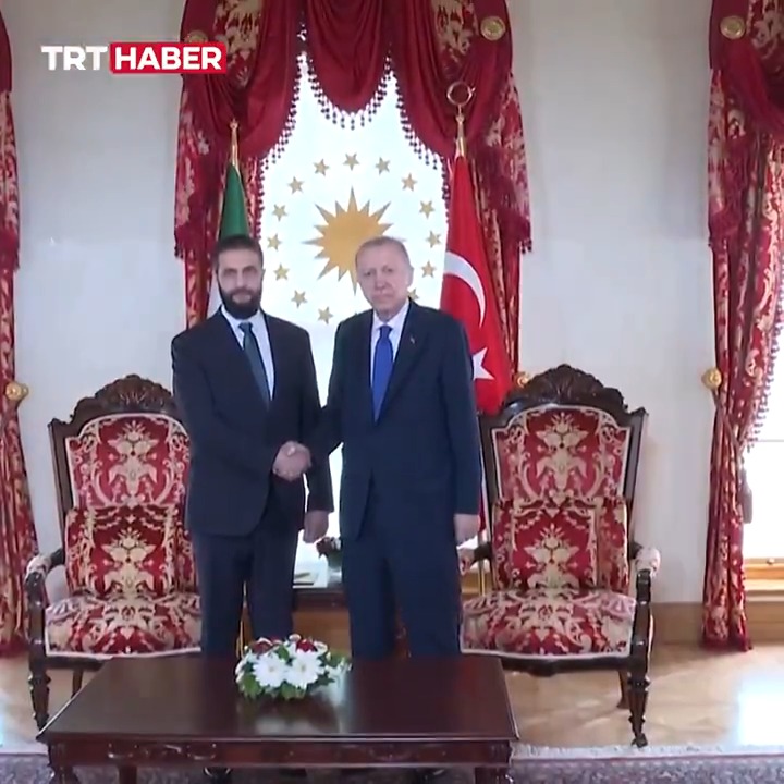Cumhurbaşkanı Erdoğan’ın Suriye Cumhurbaşkanı Şara ile görüşmesinden görüntüler...