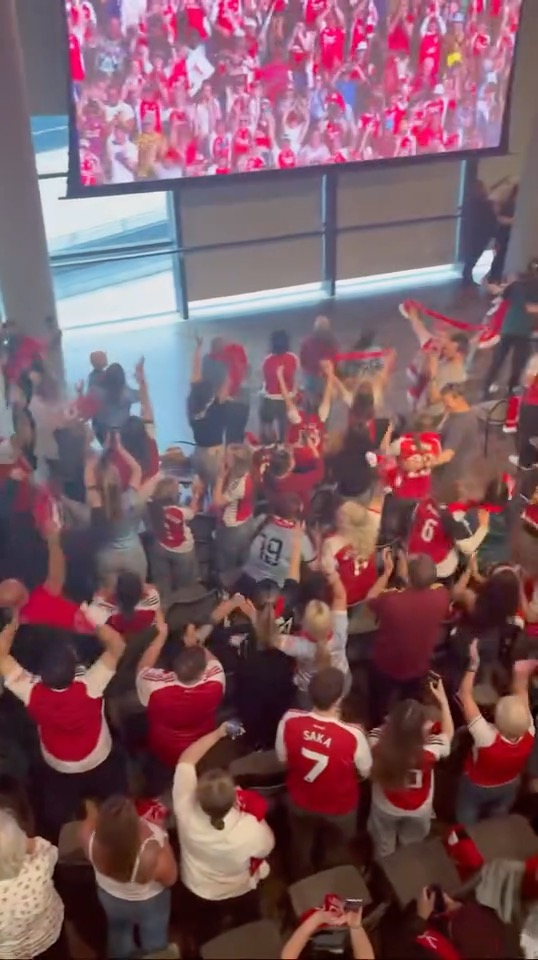 The moment of glory 🎉 Arsenal fans erupt at the Emirates after hearing the full-time whistle! 📺 TNT Sports &amp; discovery+ UK